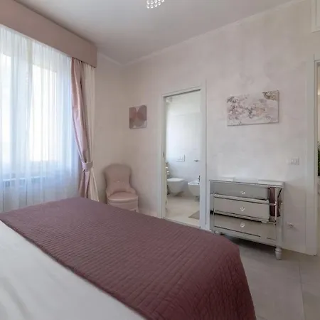35 Gozzadini Apartman